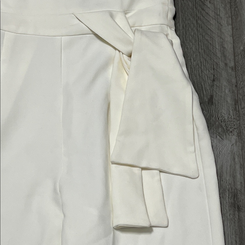 Black Halo woman’s Strapless pants romper/ white-cream / size 4 NWT - Picture 4 of 16